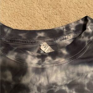 lululemon boyfriend tee - dyed